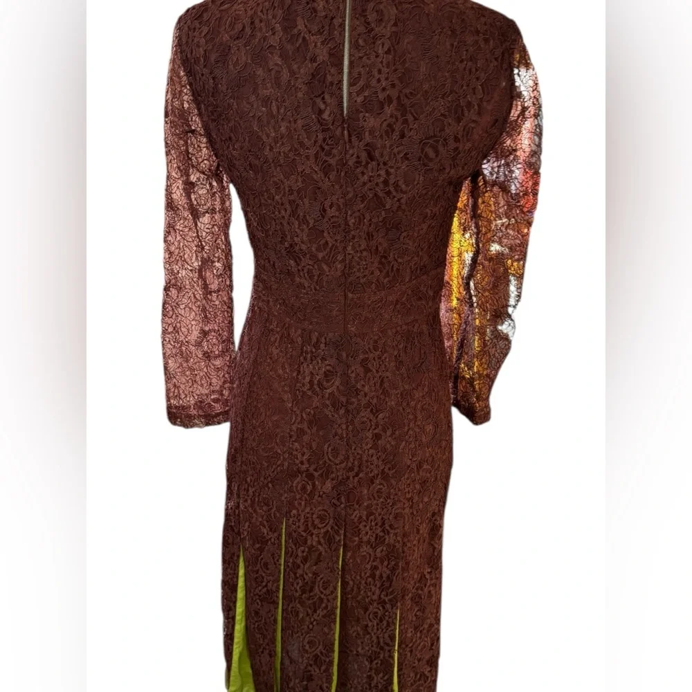 Tuckernuck ballet lace cristiana dress lace red and green midi SMALL GUC‎